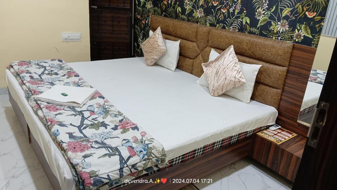 Hotel Ganga Sagar اوجاين المظهر الخارجي الصورة