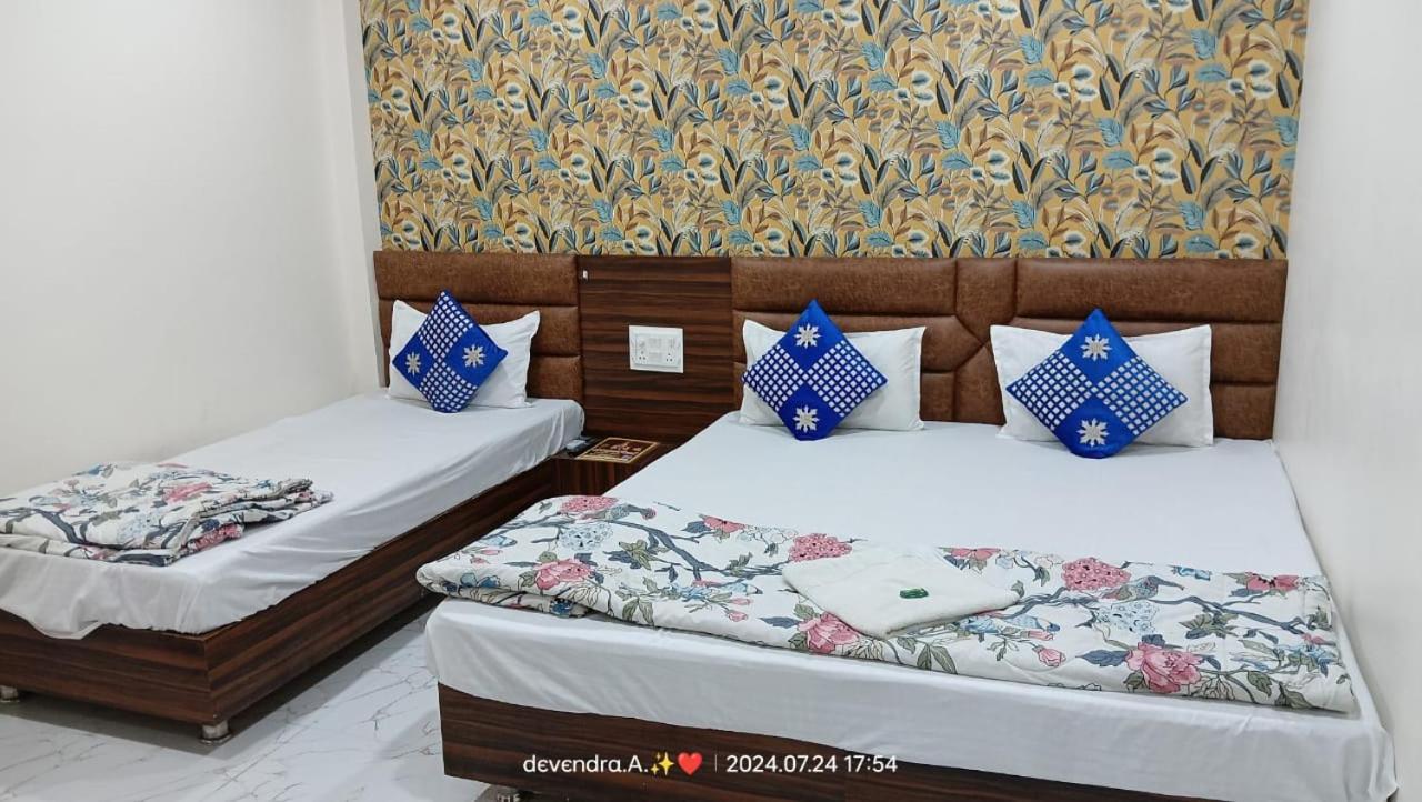 Hotel Ganga Sagar اوجاين المظهر الخارجي الصورة
