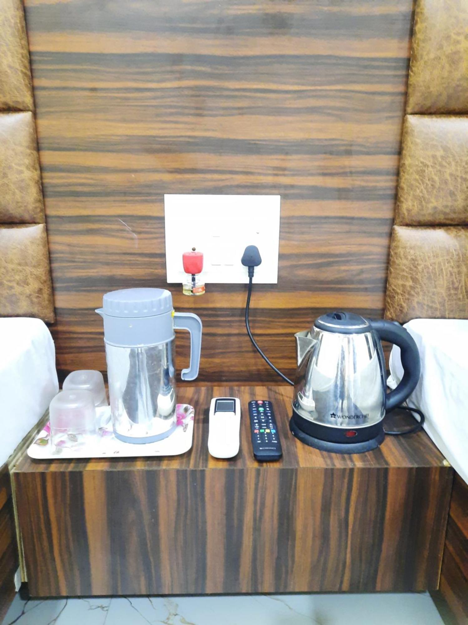 Hotel Ganga Sagar اوجاين المظهر الخارجي الصورة